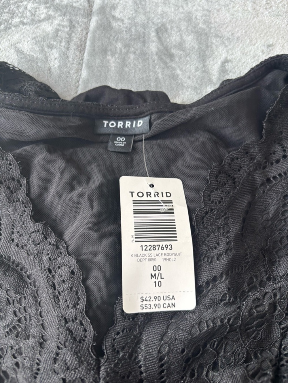 Torrid Black Lace V-Neck Bodysuit - Picture 4 of 4